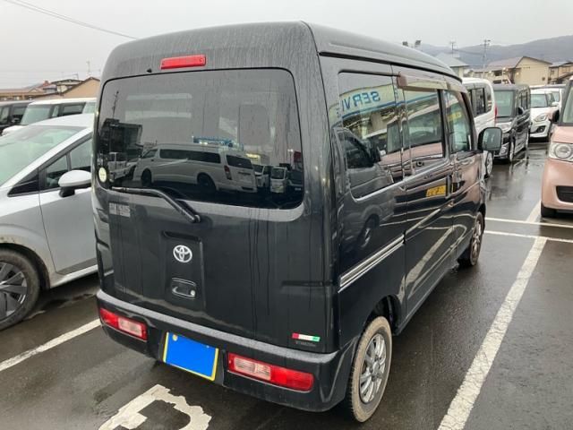 TOYOTA PIXIS van 4WD 2013