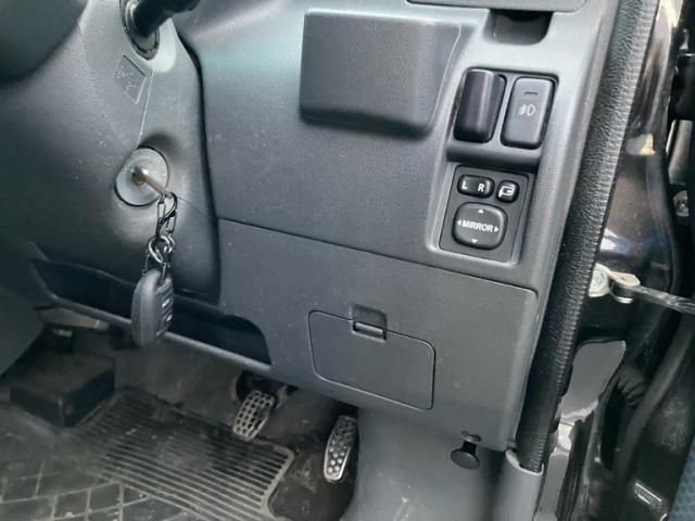 TOYOTA PIXIS van 4WD 2013