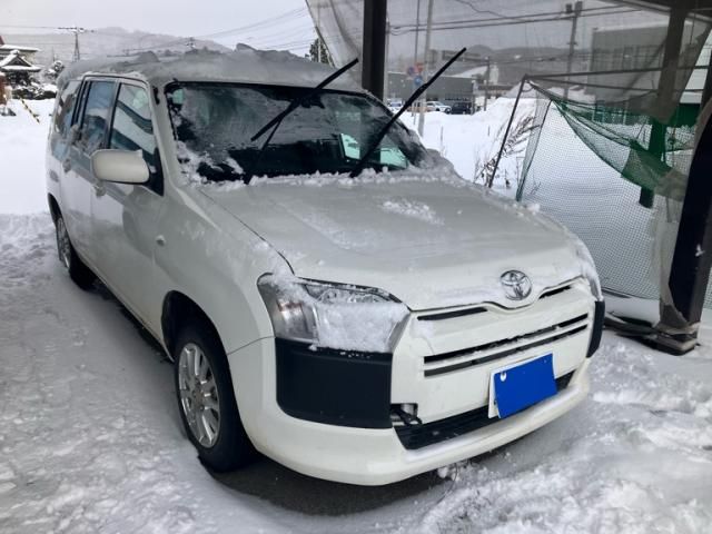 TOYOTA SUCCEED van 4WD 2017