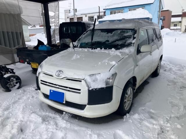 TOYOTA SUCCEED van 4WD 2017