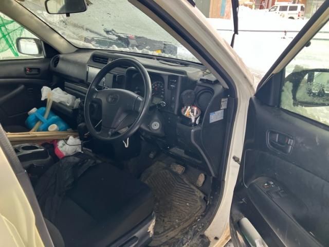 TOYOTA SUCCEED van 4WD 2017