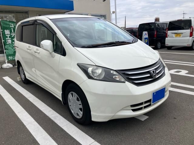 HONDA FREED 2011