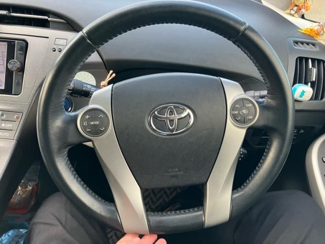 TOYOTA PRIUS 2013