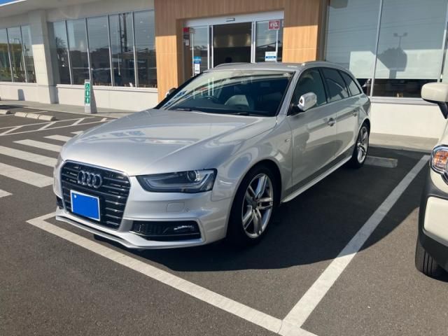 AUDI AUDI A4 AVANT 2014
