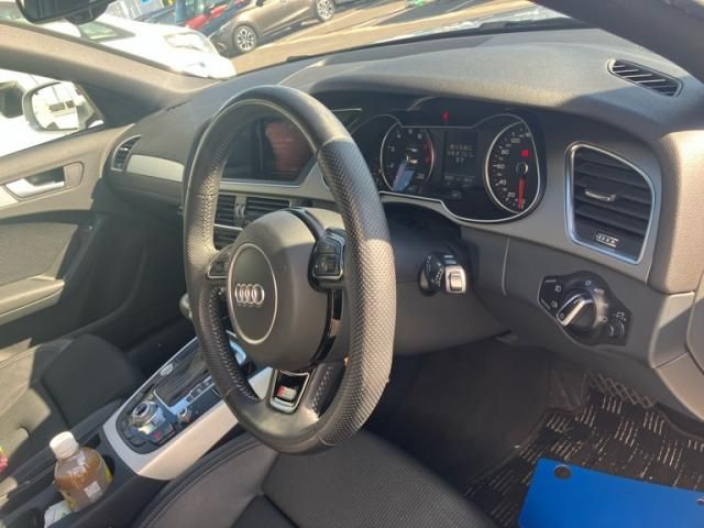 AUDI AUDI A4 AVANT 2014