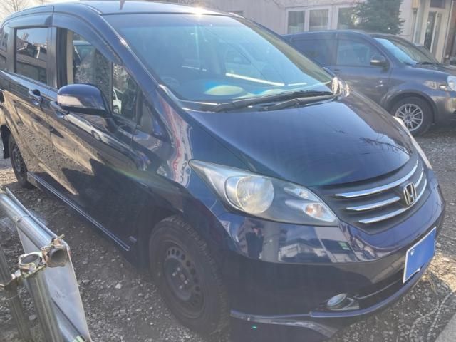 HONDA FREED 2010