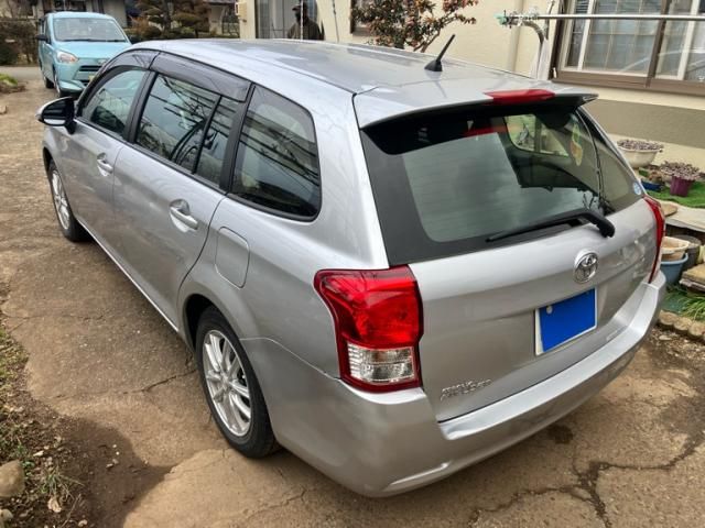 TOYOTA COROLLA FIELDER 2013