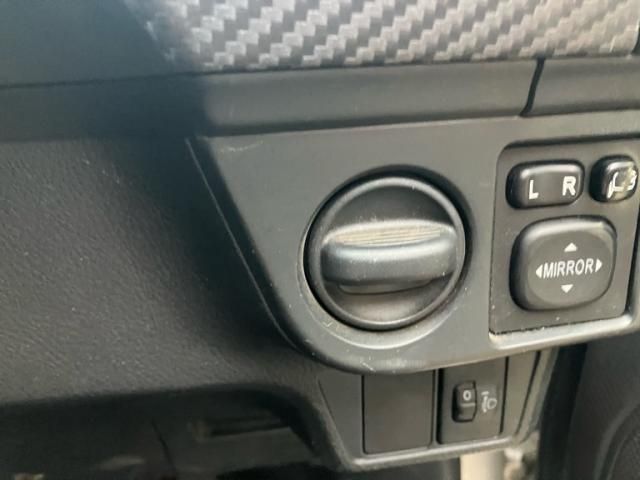 TOYOTA COROLLA FIELDER 2013