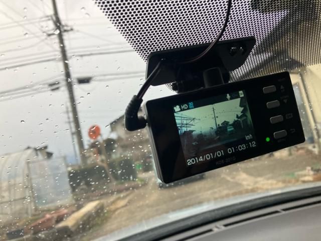 TOYOTA COROLLA FIELDER 2013