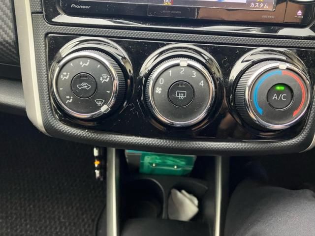 TOYOTA COROLLA FIELDER 2013