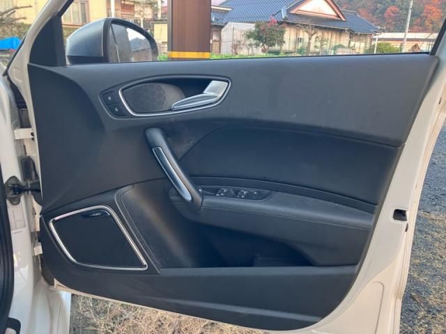 AUDI AUDI S1 SPORTBACK 2015