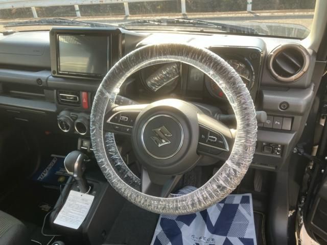 SUZUKI JIMNY SIERRA 2025