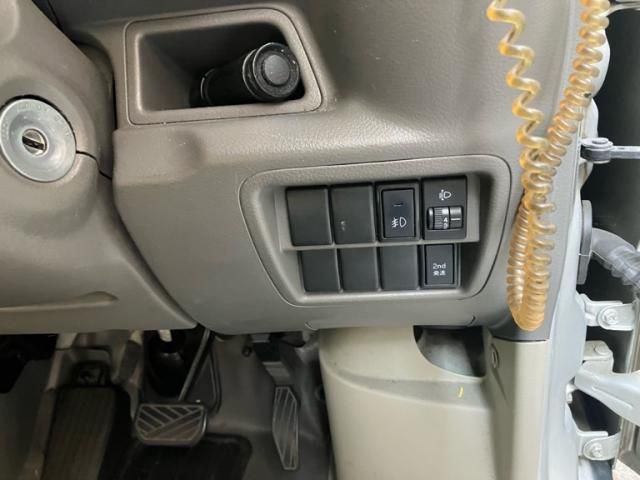 MITSUBISHI MINICAB van 2018