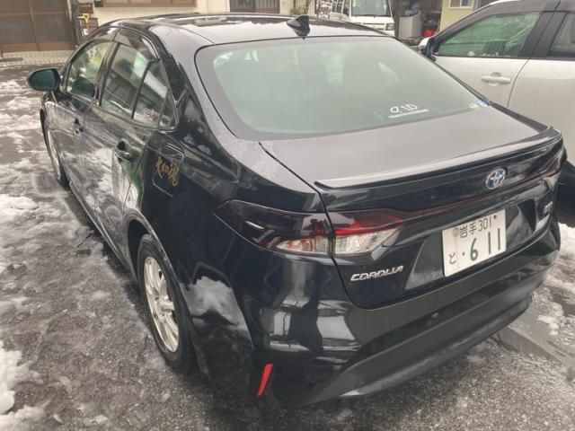 TOYOTA COROLLA sedan HYBRID 2021