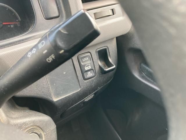 TOYOTA HIACE van 4WD 2006