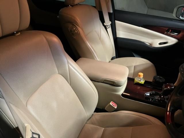 TOYOTA CROWN MAJESTA HYBRID 2013