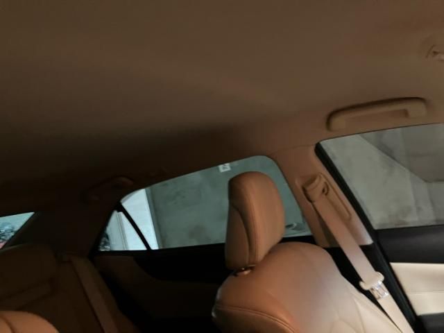 TOYOTA CROWN MAJESTA HYBRID 2013