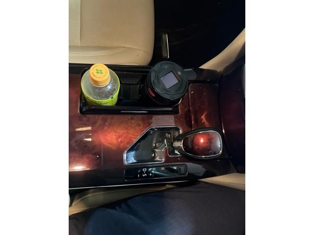 TOYOTA CROWN MAJESTA HYBRID 2013