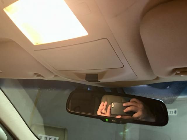 TOYOTA CROWN MAJESTA HYBRID 2013