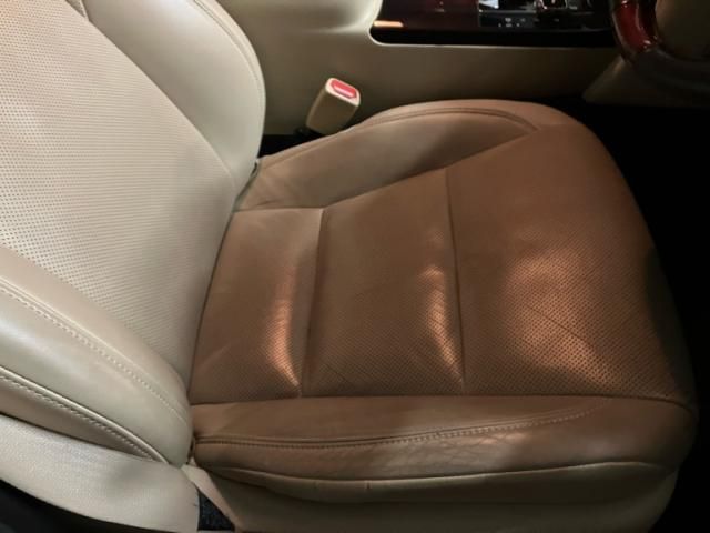 TOYOTA CROWN MAJESTA HYBRID 2013