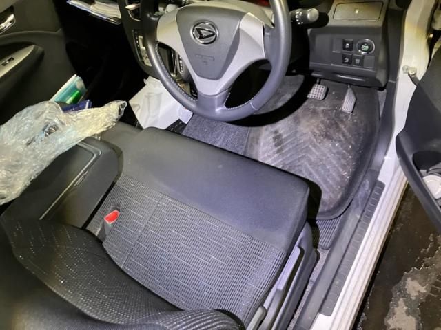 DAIHATSU MOVE CUSTOM 4WD 2013