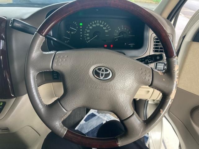 TOYOTA GRANVIA 2001