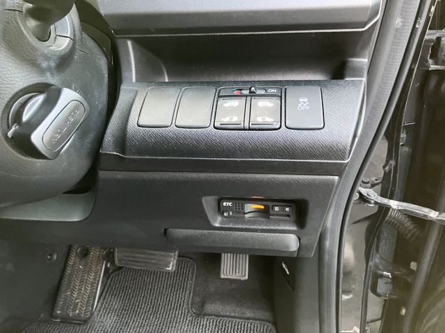 HONDA STEPWAGON SPADA 2011