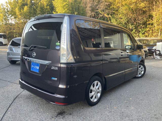 NISSAN SERENA  S-HYBRID 2013