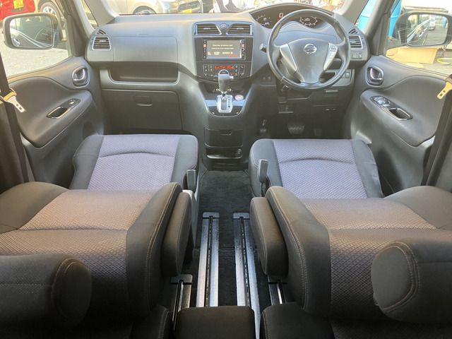 NISSAN SERENA  S-HYBRID 2013