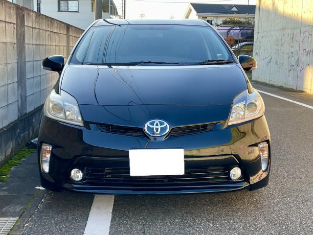 TOYOTA PRIUS 2013