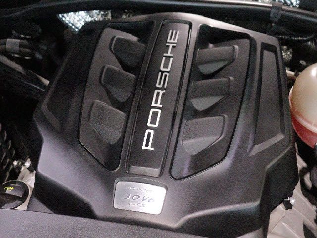 PORSCHE PORSCHE Macan 2018