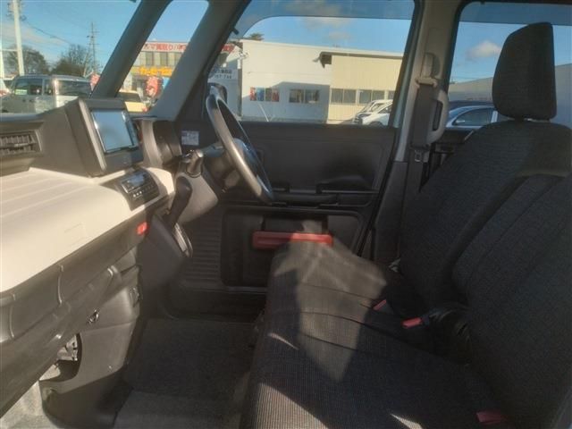 SUZUKI Spacia 4WD 2019