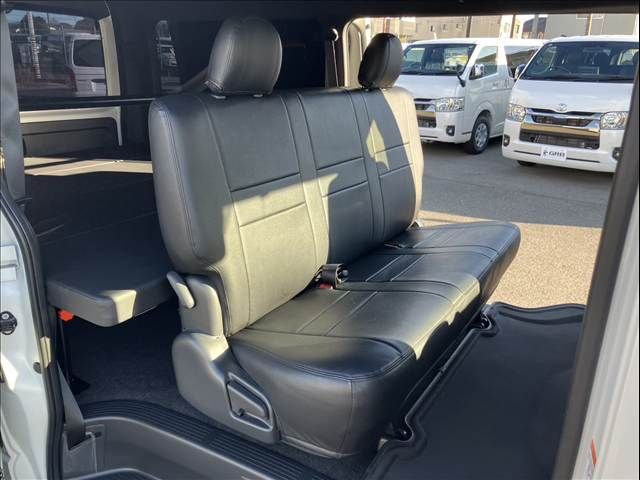 TOYOTA HIACE van 2WD 2023