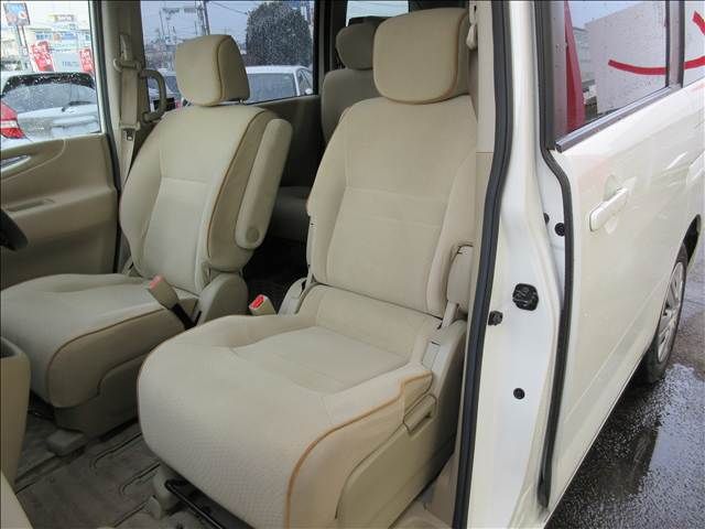 NISSAN SERENA  WG 2010