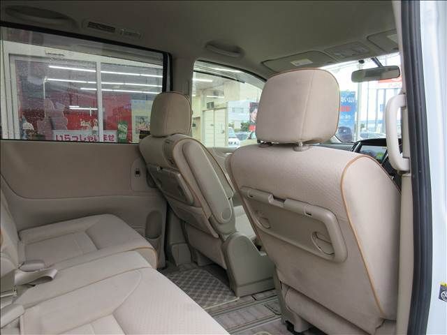 NISSAN SERENA  WG 2010