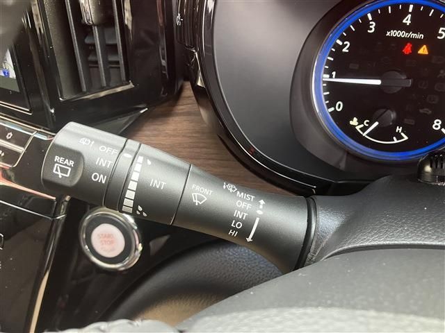 NISSAN ELGRAND  4WD 2023