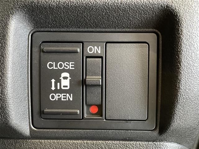 HONDA N BOX CUSTOM 2023