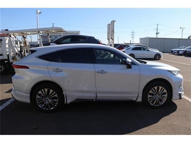 TOYOTA HARRIER HYBRID 2023