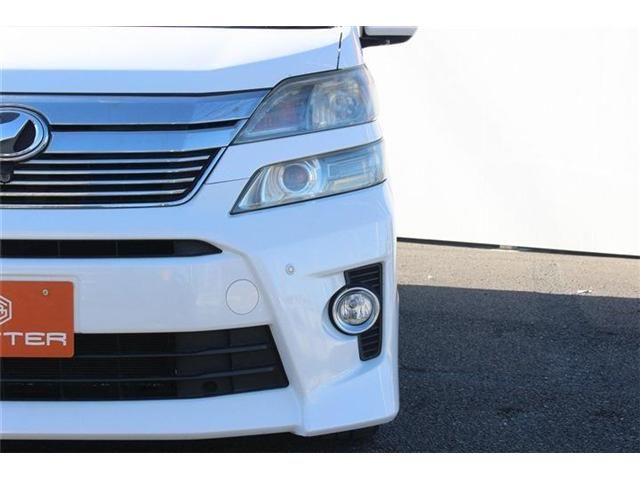 TOYOTA VELLFIRE 2012