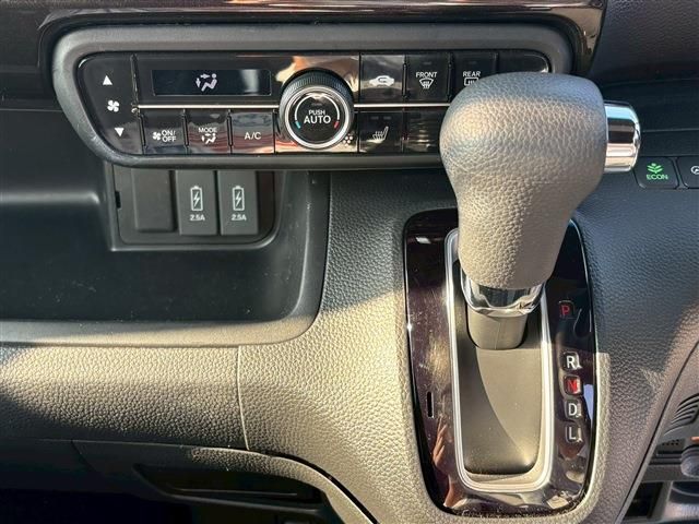 HONDA N BOX CUSTOM 2020