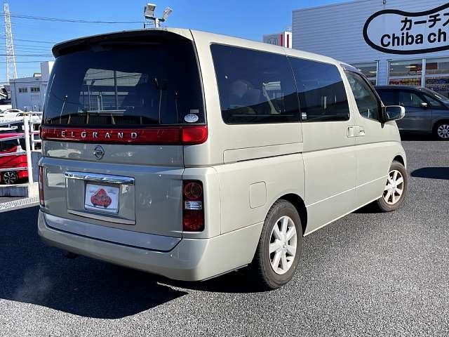 NISSAN ELGRAND 2005