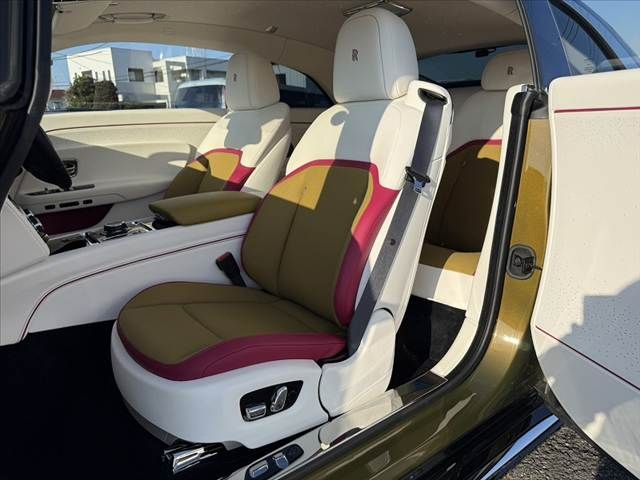 ROLLS-ROYCE ROLLS-ROYCE coupe 2024