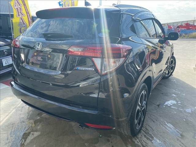 HONDA VEZEL HYBRID 2015