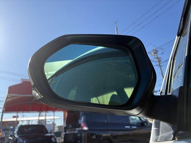 TOYOTA PRIUS 4WD 2019