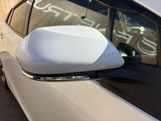 TOYOTA PRIUS 4WD 2019