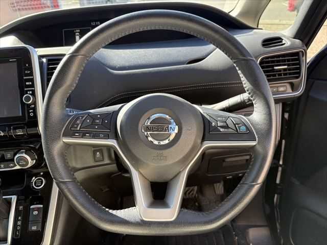 NISSAN SERENA  S-HYBRID 4WD 2017