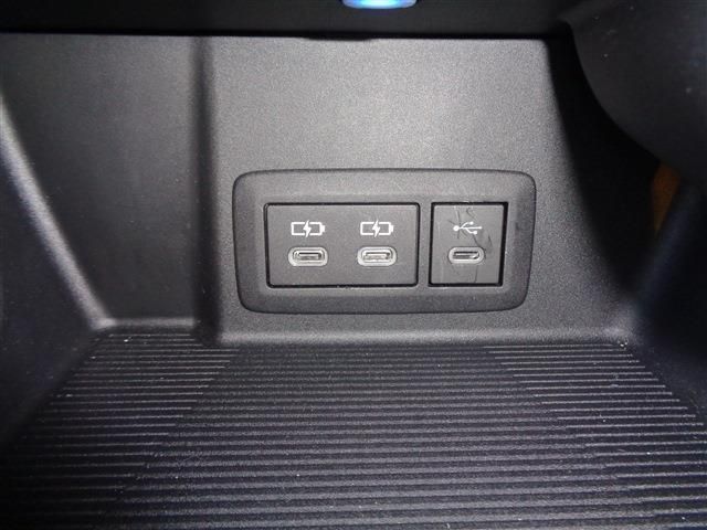 TOYOTA HARRIER HYBRID 2024