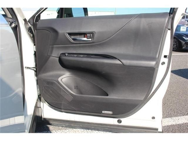 TOYOTA HARRIER 2WD 2022