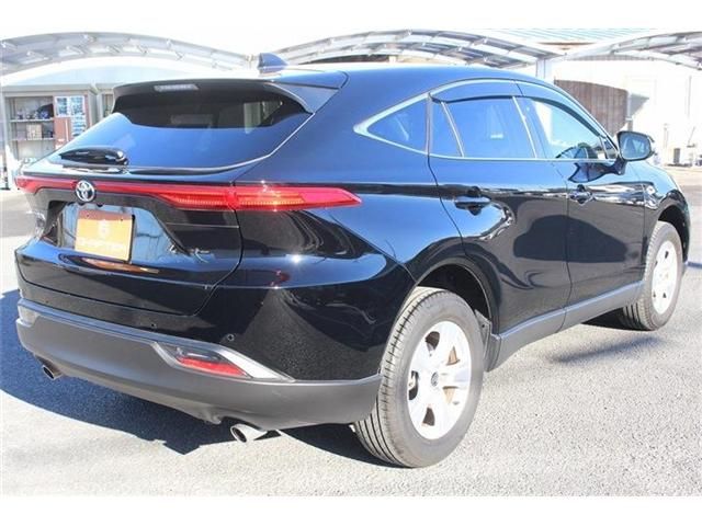 TOYOTA HARRIER 2WD 2022