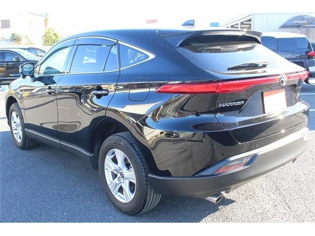 TOYOTA HARRIER 2WD 2022